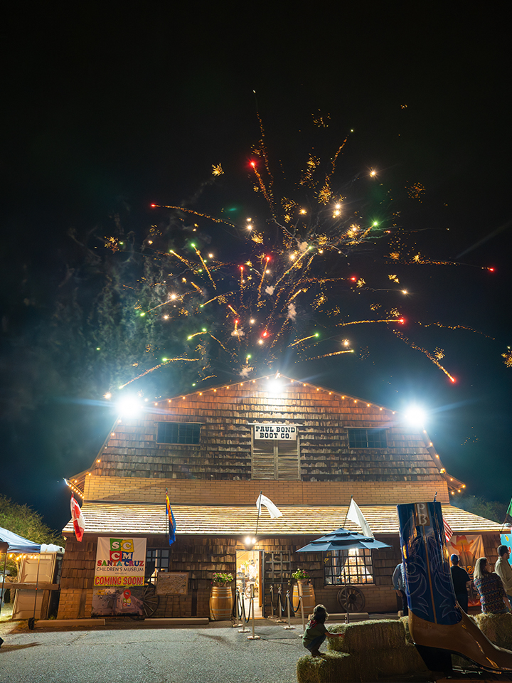 white-horses-ranch-fireworks